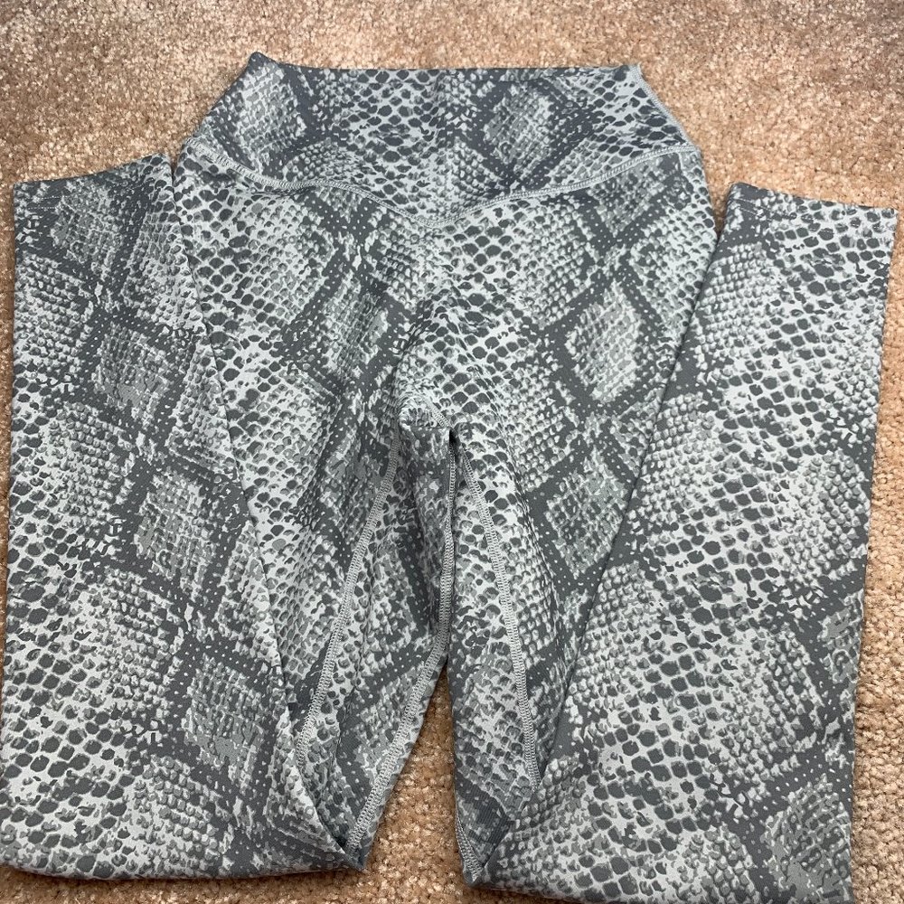 balance athletica boa ascend leggings